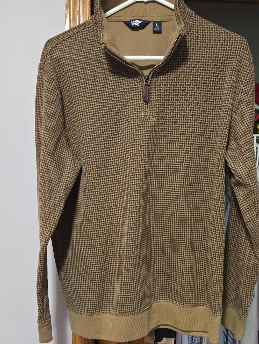 Lands' End Men's Tan and Brown Houndstooth Quarter-Zip Sweater